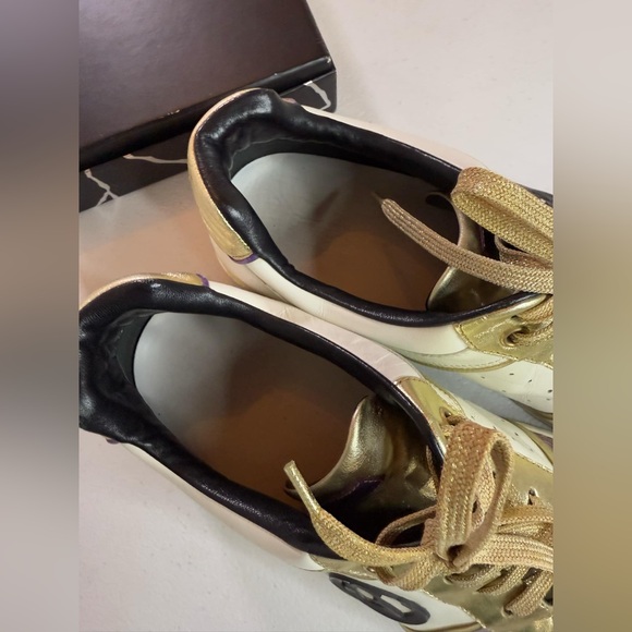 Gucci snake and leather sneakers. "5th Ave Edition"
Sz 9.5 G / / US 10.5 Exotic - Picture 8 of 13